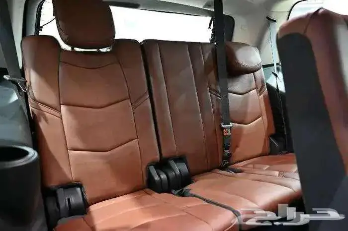 كاديلاك اسكاليد 2018 فل كامل سعودي 12