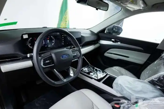 فورد تريتورى امبيانتى وتريند وتيتانيوم 2026 8