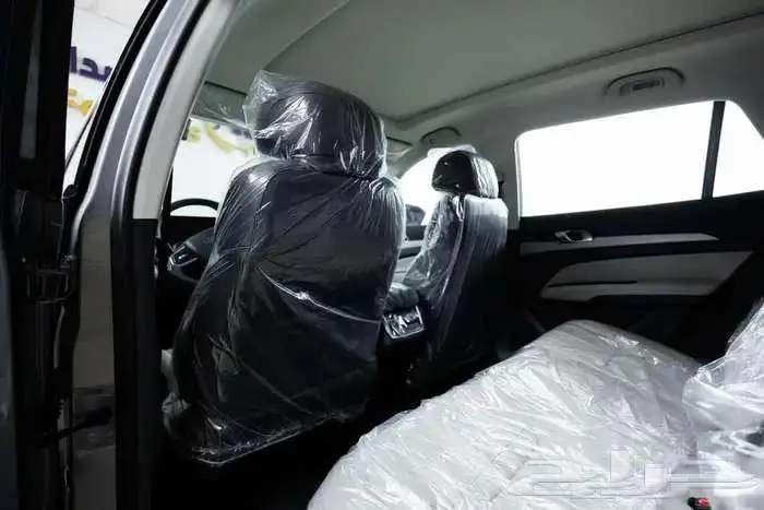 فورد تريتورى امبيانتى وتريند وتيتانيوم 2026 4