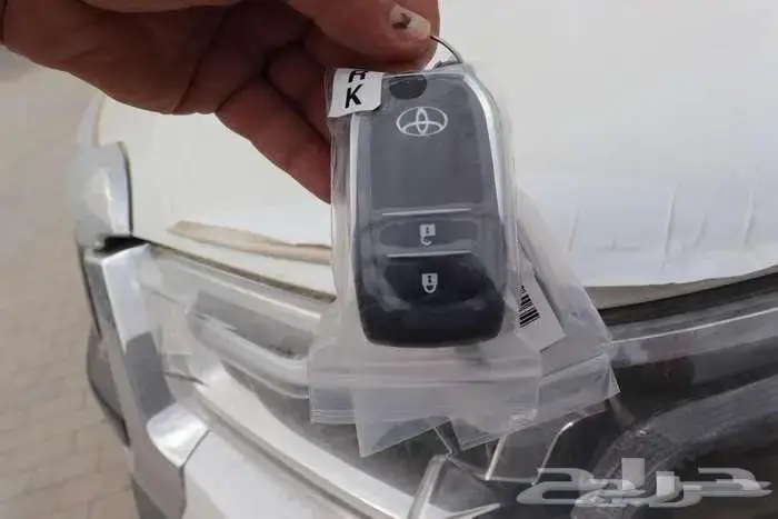 تويوتا هايلوكس S-GLX فل كامل 2025 سعودي بنزين افضل الاسعار 12