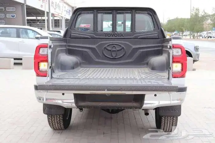 تويوتا هايلوكس S-GLX فل كامل 2025 سعودي بنزين افضل الاسعار 29