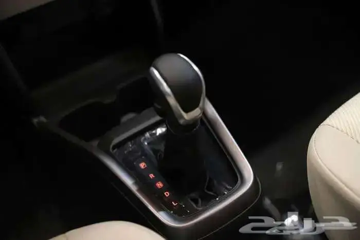 سوزوكي ديزاير ستاندر 2026 8