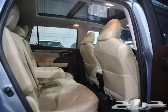 تويوتا هايلندر فل كامل ليمتد هايبرد بانوراما جلد موديل 2023 9