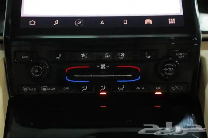 جيب جراند شيروكي ليمتد بانوراما جلد ستة سلندر موديل 2022 10