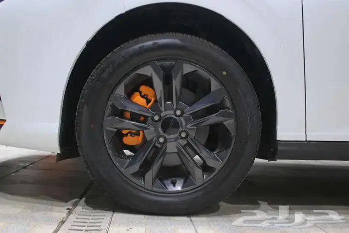 متوفر دونج فينج E2 بافضل الاسعار 5