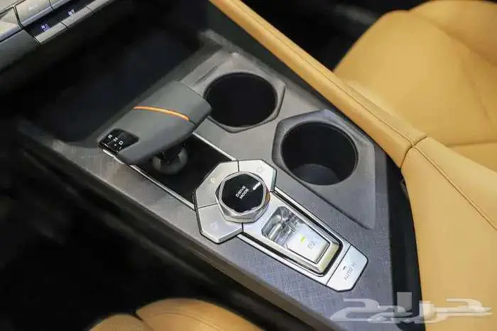 شانجان يونى فى 2026 محرك 1500 و 2000 سى سى 8