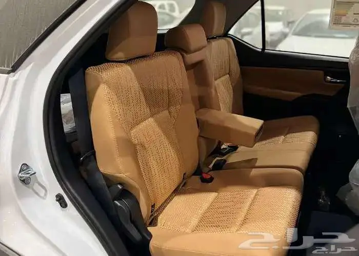 تويوتا فورتشنر GX2 بنزين 2025 -كاش وعورض اقساط بأقل هامش ربح 9