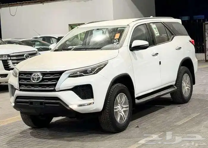 تويوتا فورتشنر GX2 بنزين 2025 -كاش وعورض اقساط بأقل هامش ربح 2