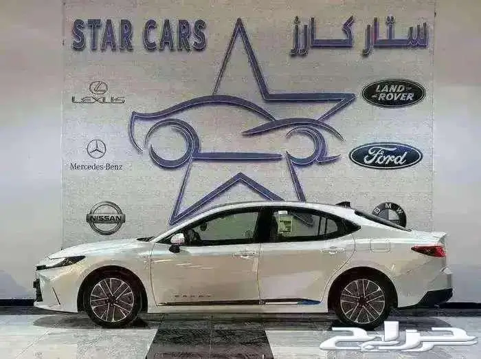 تويوتا كامري 2025 LE 3