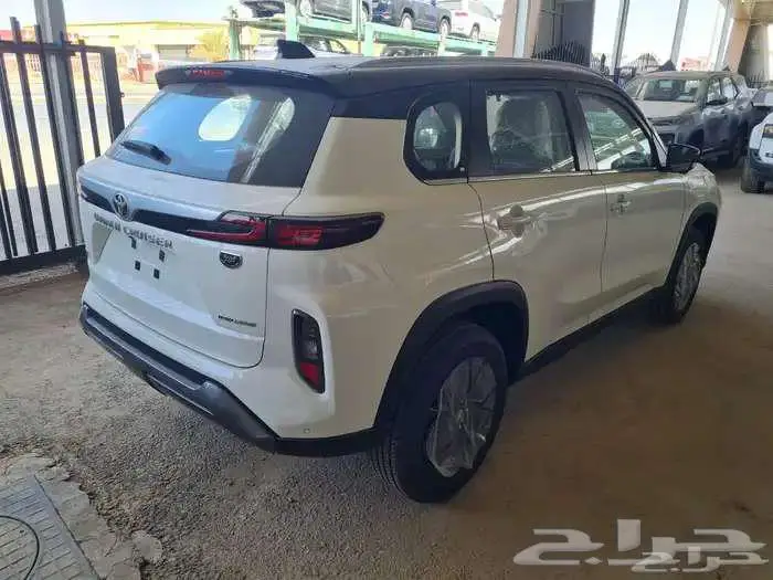 تويوتا اوربان كروز فل كامل GLX 2026 1