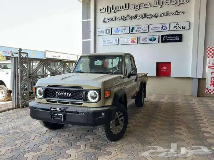 تويوتا شاص بنزين وديزل 2025 فل كامل اتوماتيك رفرف سعودي 0
