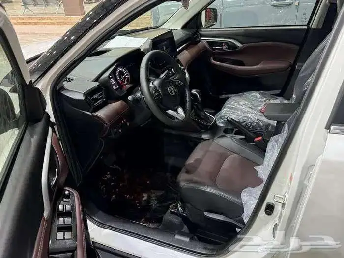 اوربان كروز فل وستاندر و2026 جميع الفئات 6