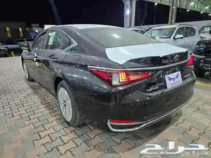 لكزس Es250. 2025. متاح كاش وتقسيط 3