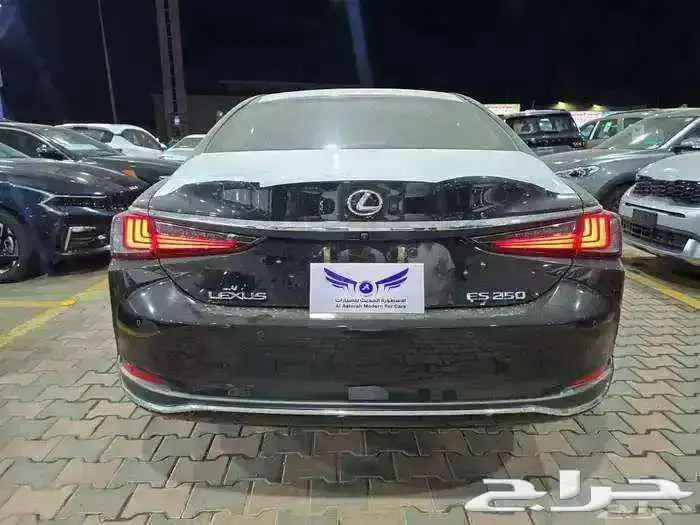 لكزس Es250. 2025. متاح كاش وتقسيط 5