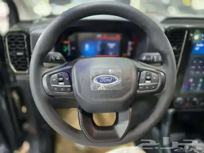 فورد ايفرست 2025 XLS بنزين 7 راكب دبل ( كاش - تقسيط ) 9