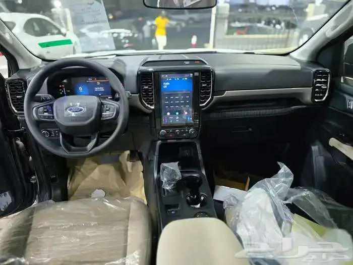 فورد ايفرست 2025 XLS بنزين 7 راكب دبل ( كاش - تقسيط ) 6