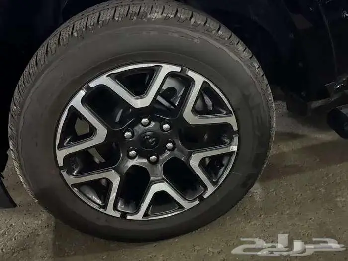 دودج رام سببورت 2025كاش وتاجير منتهي بالتمليك متوفر لدينا 5