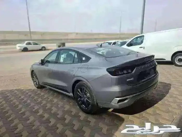 فورد تورس امبيانتي 2025 بطاقة 102000 2