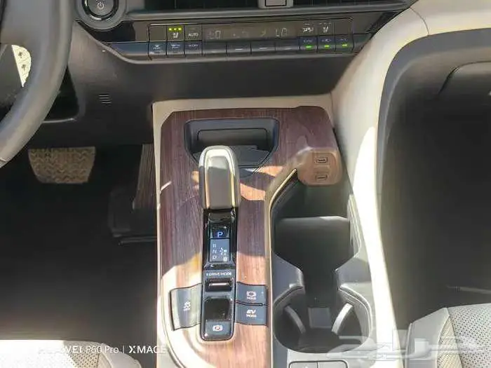 كراون بريميوم اسود 2025 6