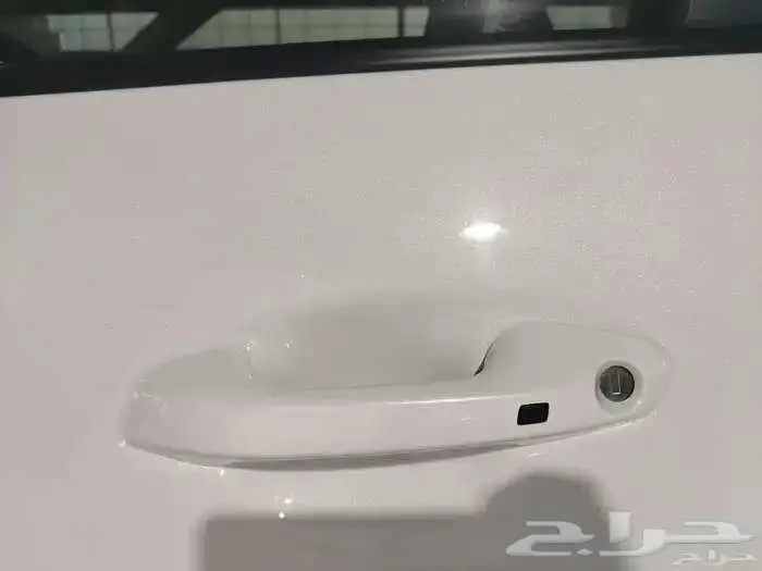 كيا كارينز 2025 نص فل 8