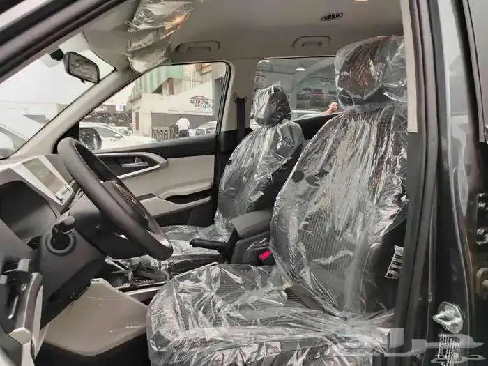 كيا كارينز 2025 نص فل 5