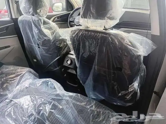 كيا كارنز شاشة وكاميرا موديل 2025 لدى شركة سفنز التجارية 9