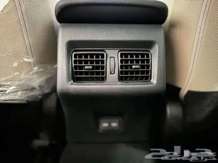 تويوتا كامرى LE بنزين موديل 2025 6