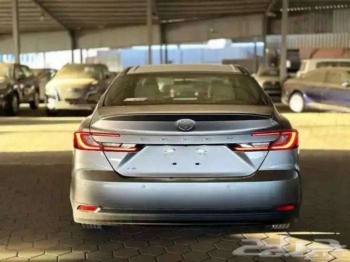تويوتا كامرى LE بنزين موديل 2025 4
