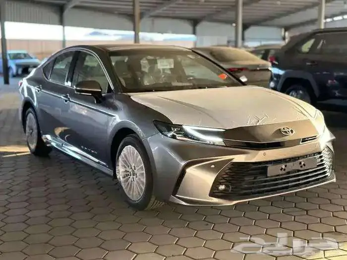 تويوتا كامرى LE بنزين موديل 2025 0