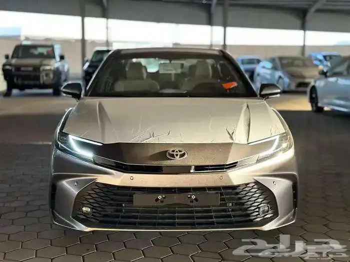 تويوتا كامرى LE بنزين موديل 2025 2
