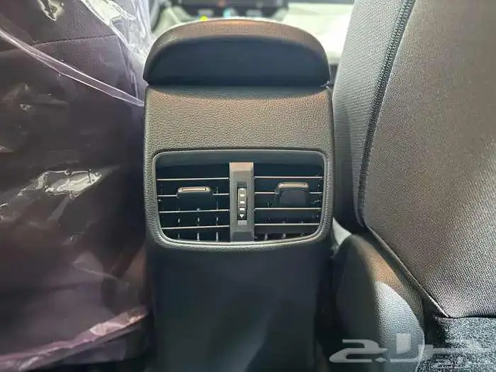 تويوتا كورولا استاندر 2.0 الموديل 2025 5