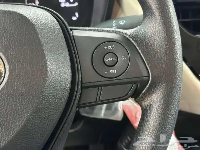 تويوتا كورولا استاندر 2.0 الموديل 2025 10