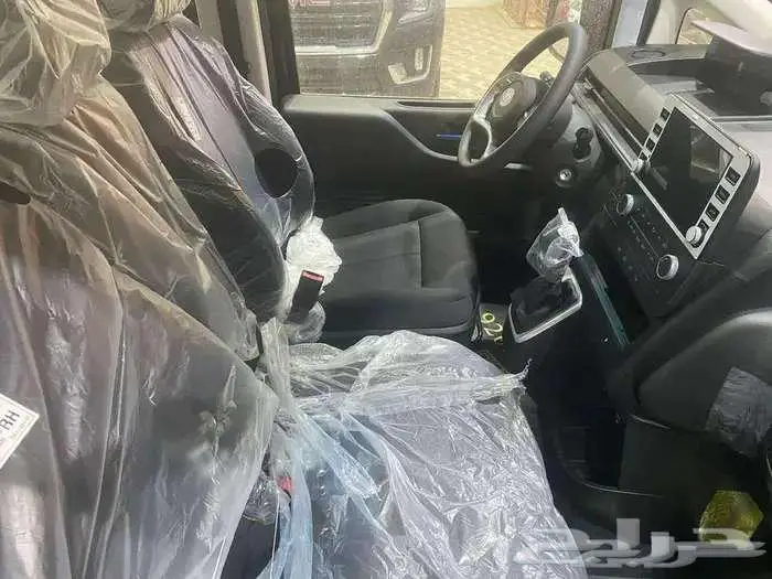 هيونداي ستاريا 9 راكب ديزل 2025 لدى شركة سفنز للسيارات 7