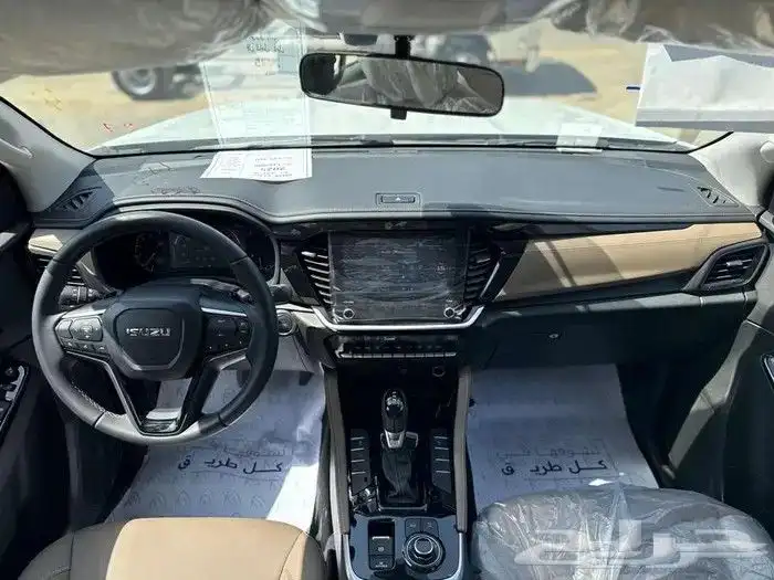 ايسوزو ام يو اكس 2026 فل كامل   عازل حراري مجاني 7