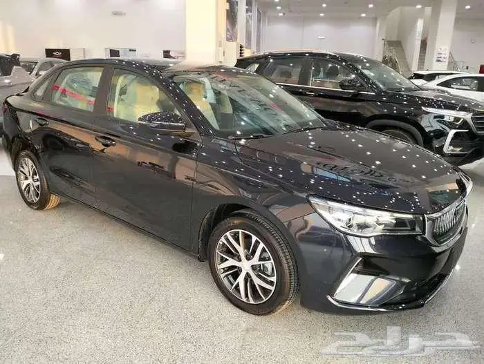 جيلى ام جراند استاندر موديل 2025_متاح موديل 2026 الفل _عرض 3