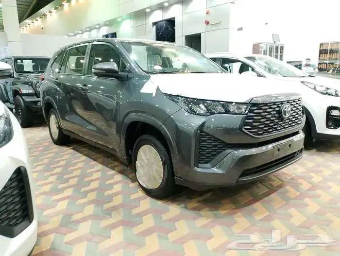 تويوتا انوفا استاندر بنزين اصفار سعودي 2024 4