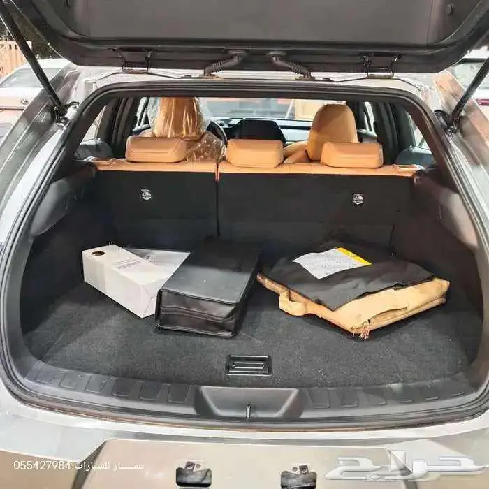 لكزس UX300 هايبرد تيتانيوم اصفار سعودي 2024 2