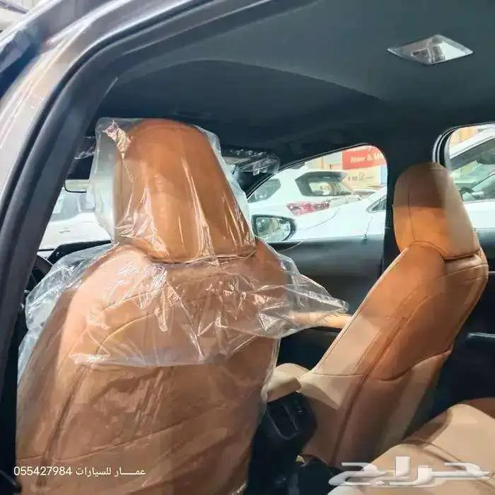 لكزس UX300 هايبرد تيتانيوم اصفار سعودي 2024 3