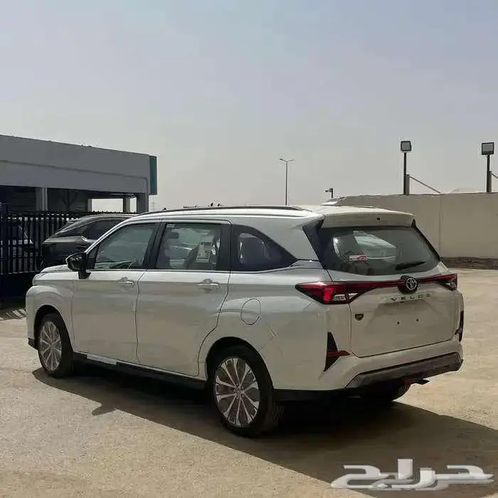 عرض خاص تويوتا فيلوز 2025 2