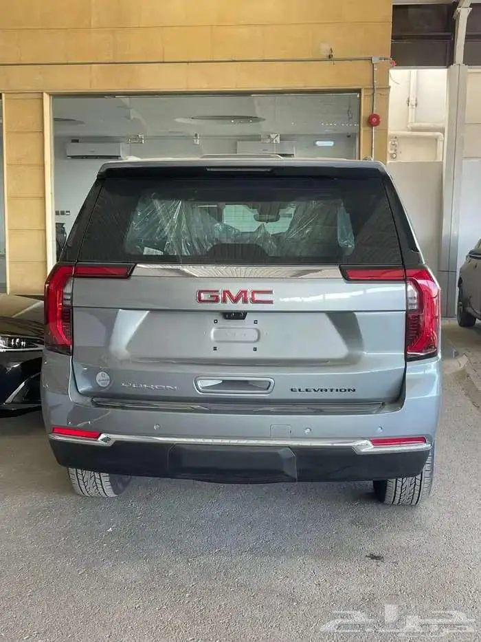 جي ام سي يوكن الفيشن 2025 متوفر لدى الحسن 3