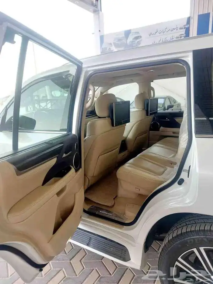 لكزس LX 570 S مستخدم2021 بدي وكالة نظيف ممشى 113 الف 11
