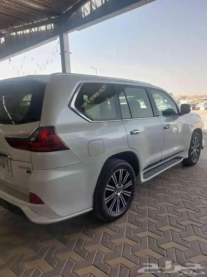 لكزس LX 570 S مستخدم2021 بدي وكالة نظيف ممشى 113 الف 3