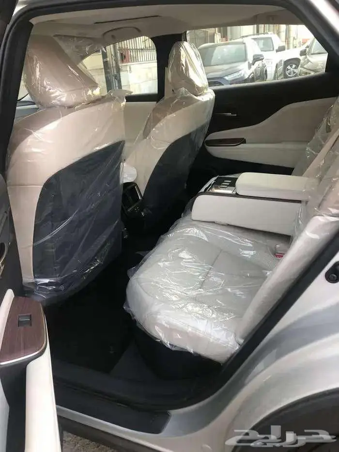 تويوتا كروان بريميوم 2026 سعودي 5