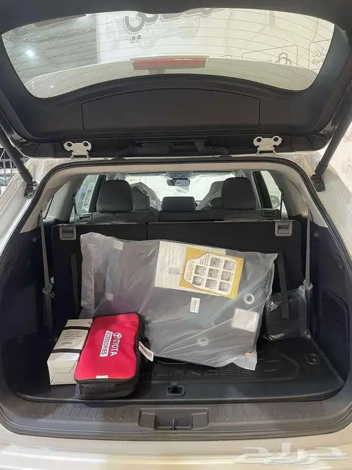 تويوتا هايلاندر GLE هايبرد نص فل 2025 مبيعات بنوك 8