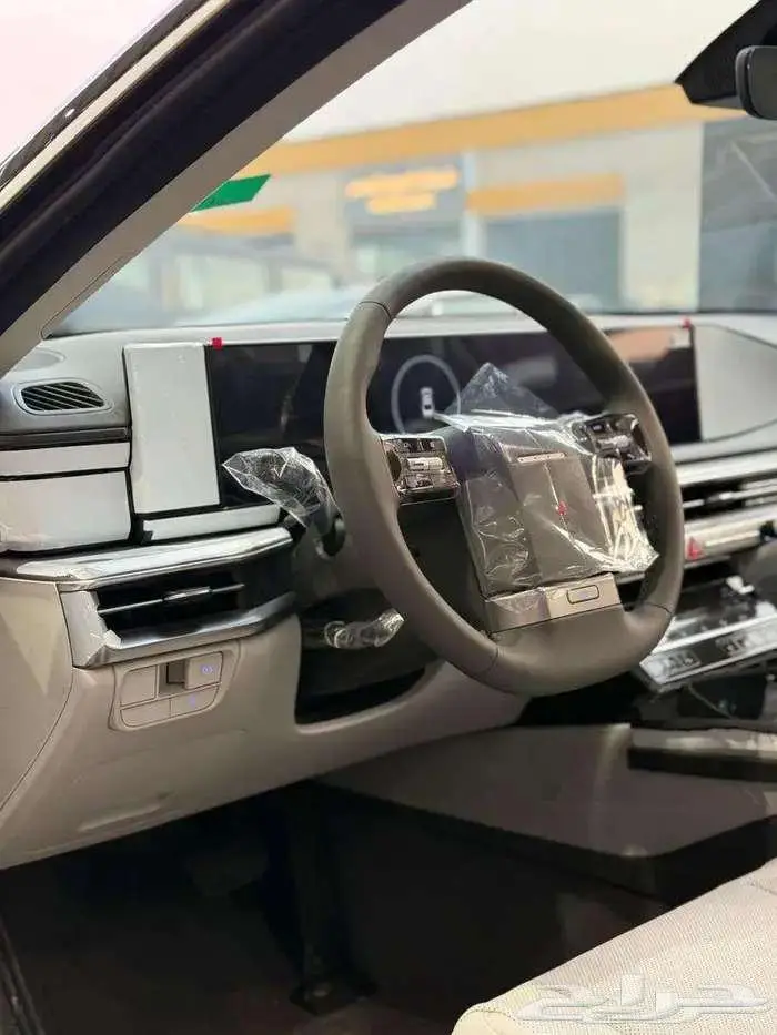 هيونداي ازيرا كلاسيك 2025 بسعر 139850بالضريبه 9