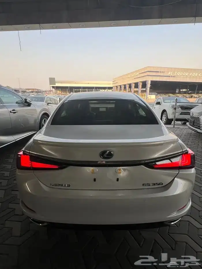 لكزس CA ES350 بريمي 2025 6