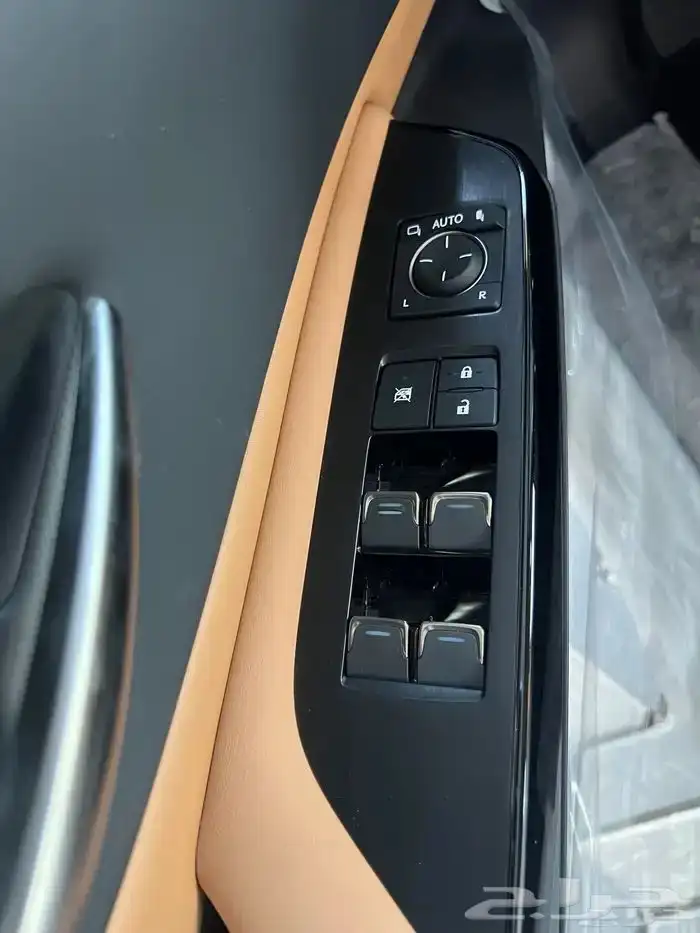 لكزس CA ES350 بريمي 2025 11