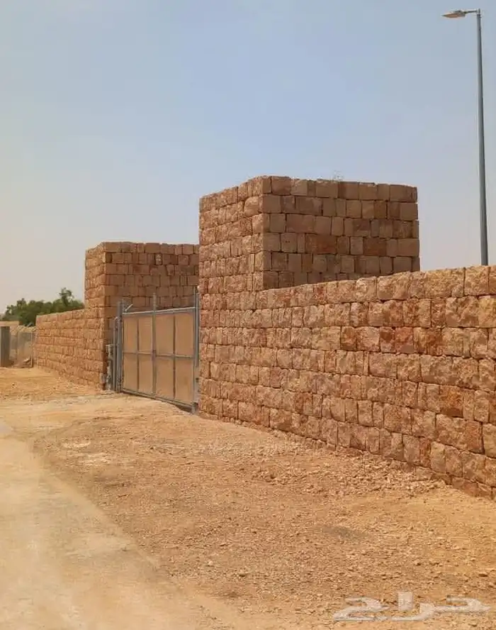 معلم حجر وتكسر اسخور 2