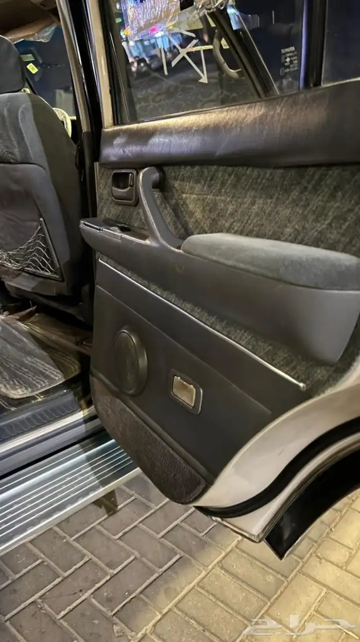 لاند 1996 للبيع في اكس ار 17