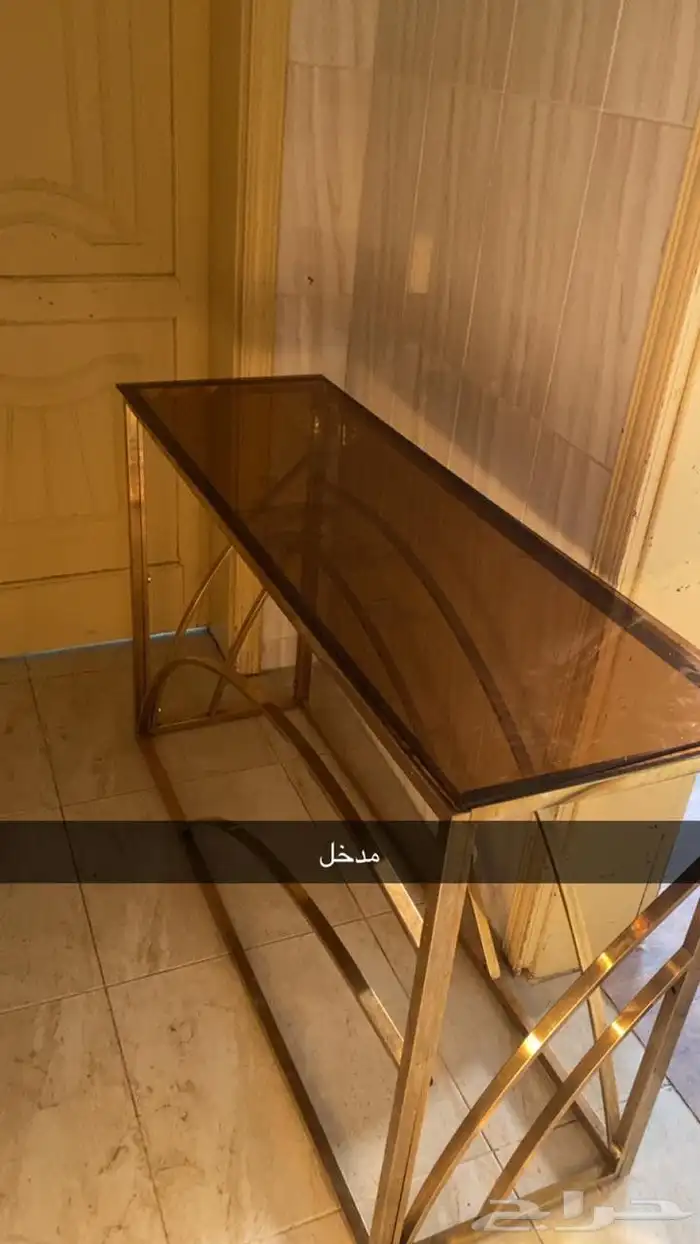 كنب ومغسلة ومدخل 4